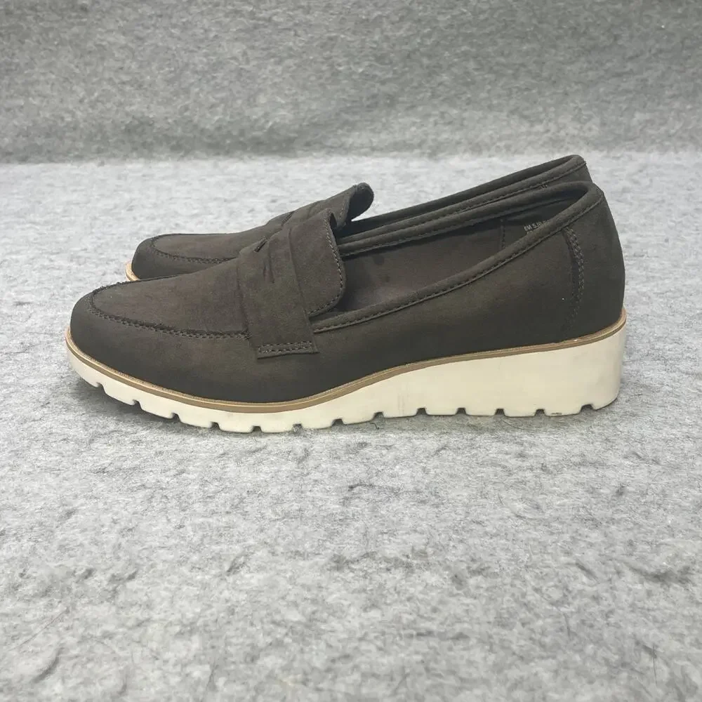 St. John’s Bay Barrow Loafers Women’s Size 8 Olive Green Slip On Comfort Shoes